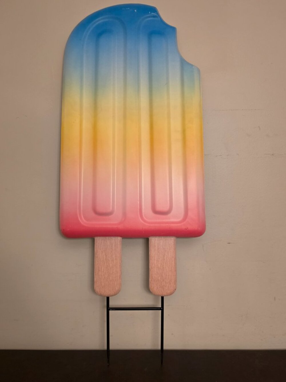 Ashland Summer ETE Yard Stake in the Ice Cream theme